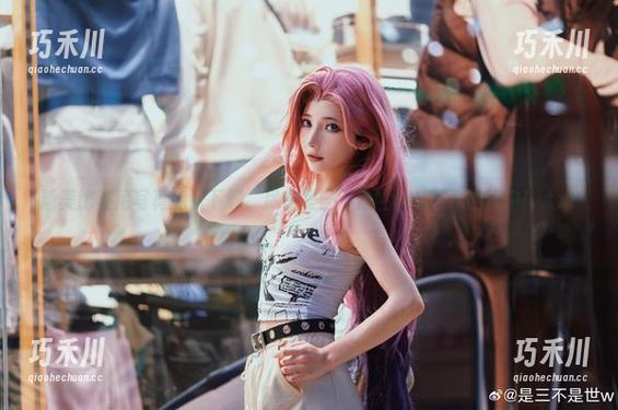 精美比基尼写真免费下载，尽在是三不是世w的艺术世界中！.txt