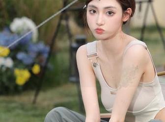 果团网 – 夏日清凉一夏，快来观看蜜桃Q妹儿独特写真合集.txt