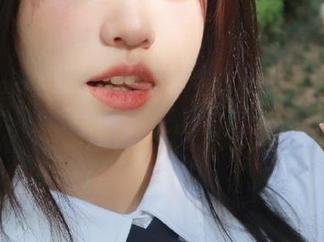 探索果团网蕾丝写真，高清图片下载助您领略摄影艺术之美.txt