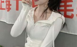 梦丝女神 – 莹仙女死库水写真合集,展现她独特风格的全新视觉图册.txt