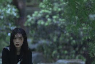 森萝财团 – 卉子校园精选套图：做个乖学生还是做个美少女？她两个身份全搞定！.txt