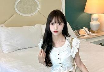 模范学院 – 为你量身定制的黑色写真：柳侑绮Sevenbaby的魅力不容错过.txt