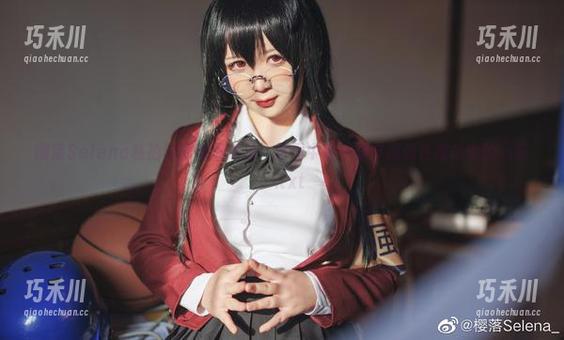 樱落Selena私拍与旗袍天狼星：原图中每个细节都像在撩拨你的心弦。.txt