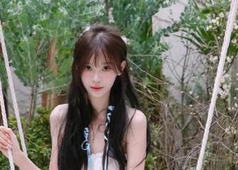 微密圈 – 文艺与性感并存:火龙果羊礼服写真集中的暗藏情感与艺术的完美交融。.txt