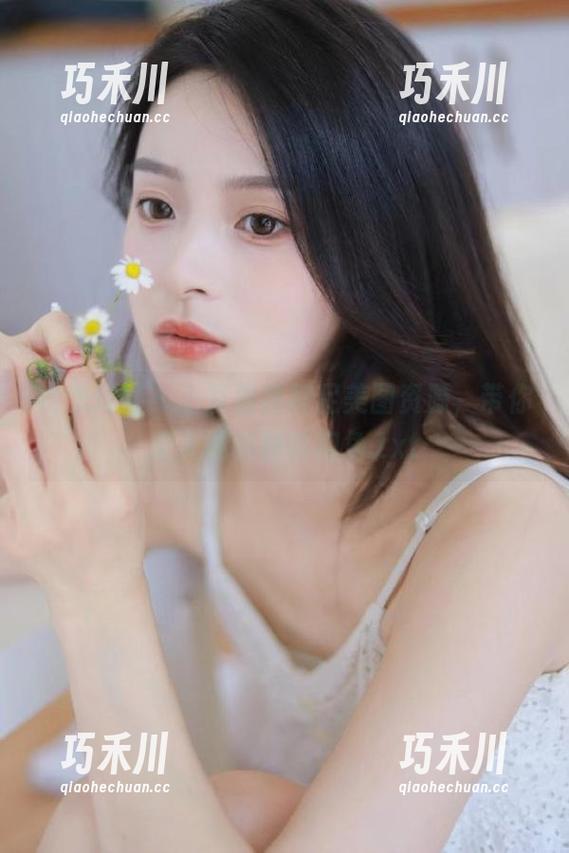 物恋传媒 - 小茶最新裸足美图资源，带你走入她的独特视角.txt