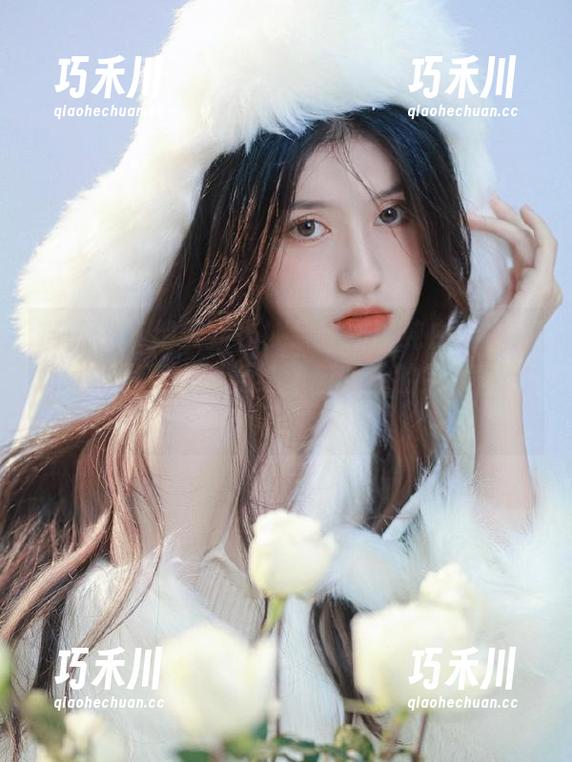 瑞丝馆 - 绝美新作！余馨妍以纯白为主题的最新写真，感受纯洁与优雅的完美融合.txt