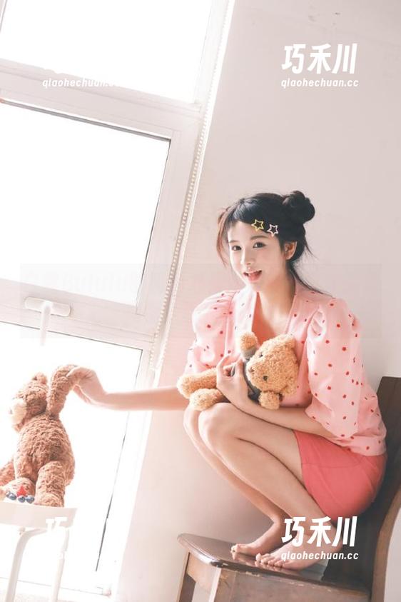 白露Bululu 白露Bululu的粉色心情:浪漫写真作品集原图全面赏析.txt