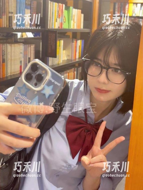 眼酱大魔王w 从手艺到美丽:“眼酱大魔王w”的厨娘全套写真图集大揭秘.txt
