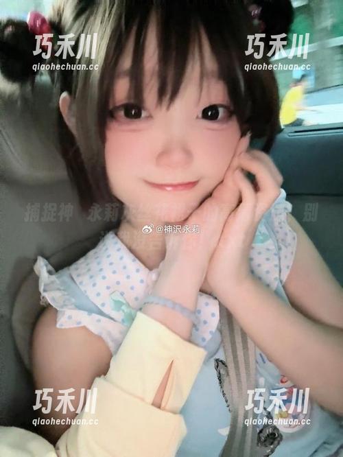 捕捉神沢永莉灰丝花裙子的高清资源，别说我没告诉你！.txt