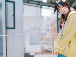 神沢永莉呈现Suiri圣诞少女，精选写真带你走进冬日奇幻世界.txt
