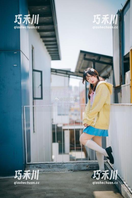 神沢永莉 神沢永莉呈现Suiri圣诞少女,精选写真带你走进冬日奇幻世界.txt