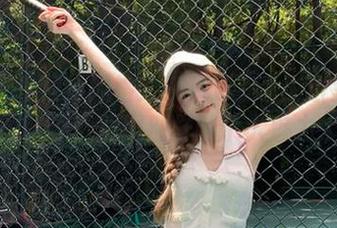 秀人网 – 独特风格：Elise谭晓彤浴室写真原图资源，展现别样的个人魅力.txt