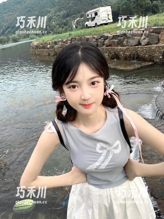 秀人网 - 清新可爱Emily尹菲女仆全集作品，瞬间俘获你的心！.txt
