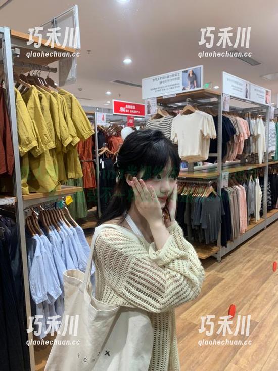 秀人网 - “Mina米娜丝袜”写真精选合集：感受不一样的丝袜魅力.txt