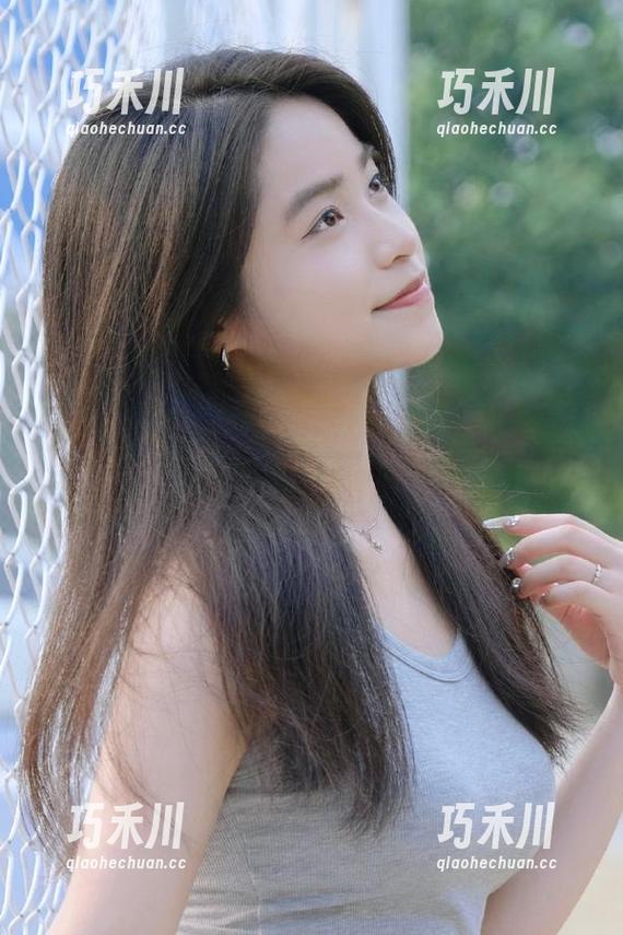 秀人网-刘飞儿Faye 秀人网 - 独家高清分享:刘飞儿Faye油亮写真,探寻光影下的韵味与动感.txt