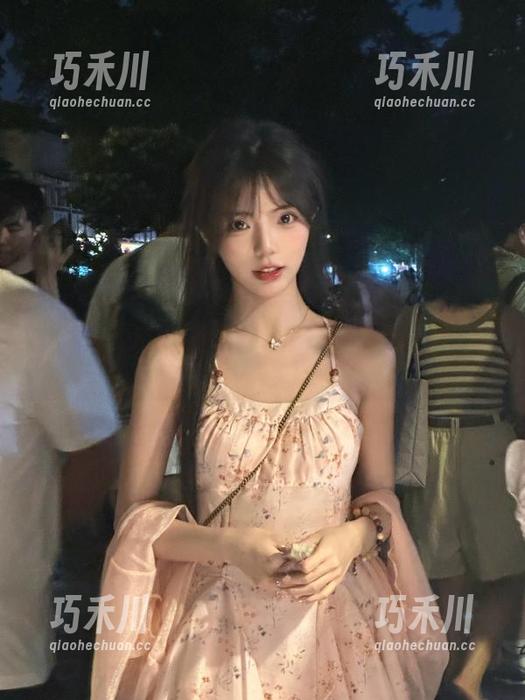 秀人网-初梦瑶 秀人网 - 全套初梦瑶死库水图集,水中色彩与自嘲点滴的完美融合.txt