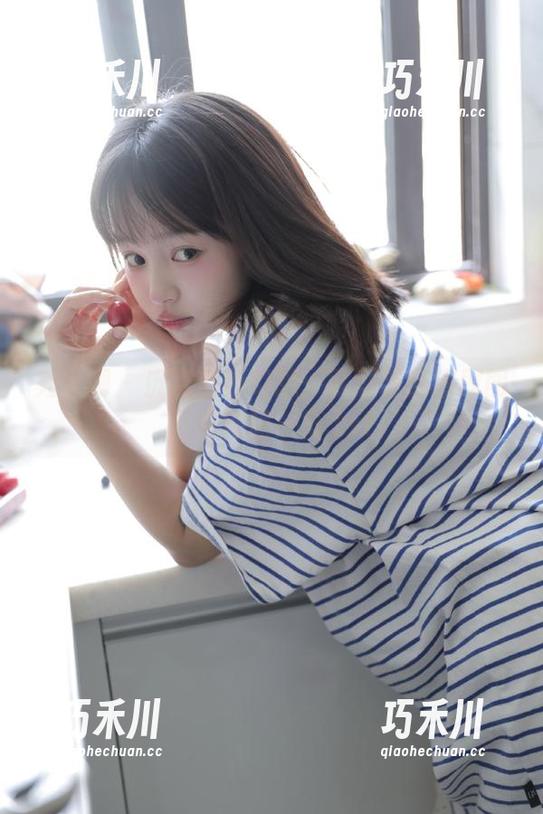 秀人网 - 沉浸白色幻想：可可芝高清原图写真作品一览.txt