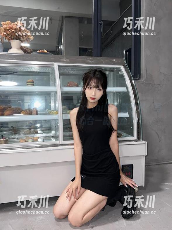 秀人网-孟狐狸FoxYini 秀人网 - 孟狐狸FoxYini的瑜伽艺术:写真图集展现身心合一的感动.txt