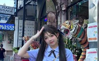 秀人网 – 安然maleah与睡衣的奇妙旅程：精致写真作品集带你进入梦乡.txt
