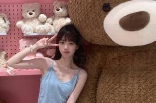 秀人网 – 在线享受徐莉芝Booty的女神美图，记录下每一个动人的瞬间！.txt