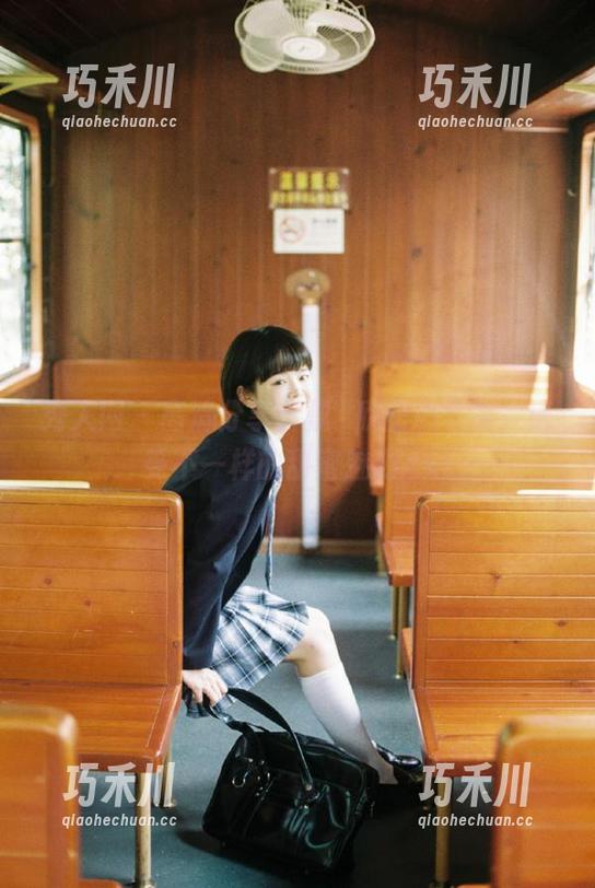 秀人网 - 高清分享：戴渃欣甜心写真，感受不一样的甜蜜魅力.txt