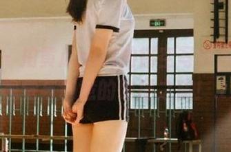 秀人网 – 拍黄瓜girl的镂空写真图包：一场视觉与创意的碰撞之旅！.txt