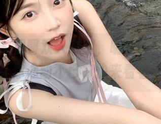秀人网 – 温馨双人时刻，明日花桃桃的图库分享让你心动不已，快来看看吧！.txt