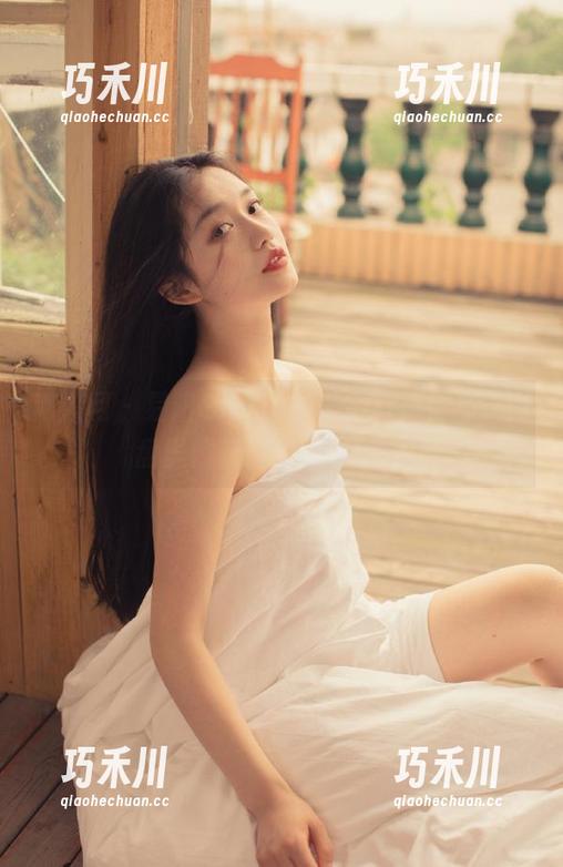 秀人网 - 易阳Silvia的美腿写真作品，网盘里藏着你的梦想！.txt