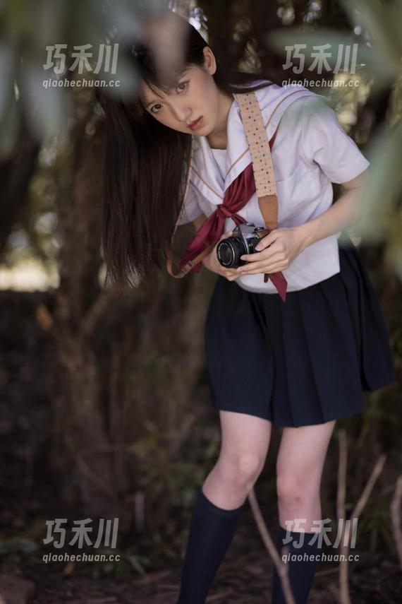 秀人网 - 在李七喜的双马尾美图写真中，发现那些关于青春与梦想的美好瞬间！.txt
