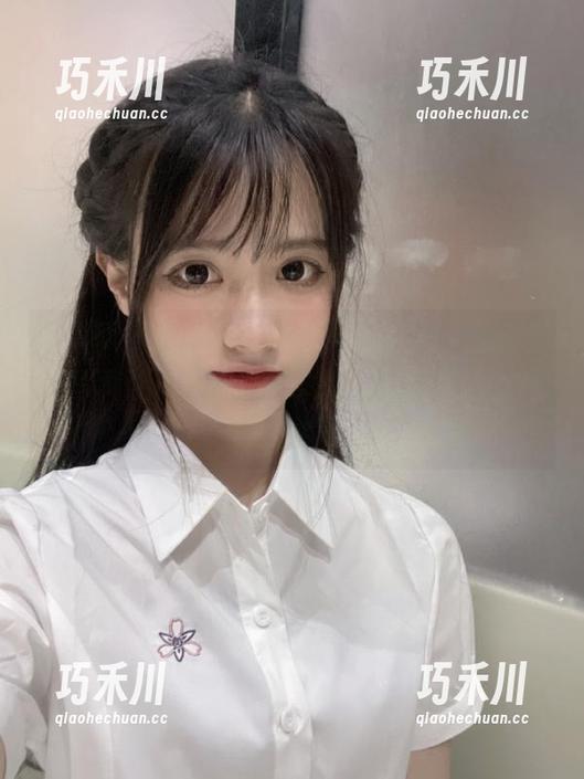 秀人网-甜佳佳 秀人网 - 追溯制服的优雅与甜蜜,甜佳佳的写真让你心动不已,快来下载体验这种美好.txt
