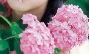 秀人网 – 发现白洁Bessie纯白写真作品集，丰富多元资源任你选择.txt