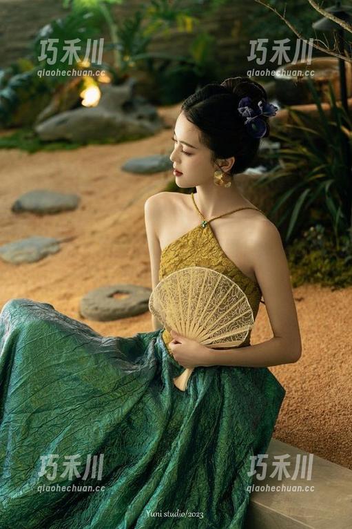 秀人网 - 糯美子Mini校服图集：精选瞬间启迪你的校园回忆.txt