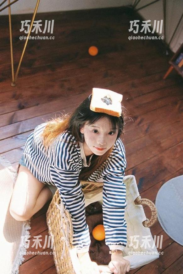 秀人网 - 陈舒羽带来精致的制服系列高清写真，时尚与美的无限碰撞！.txt