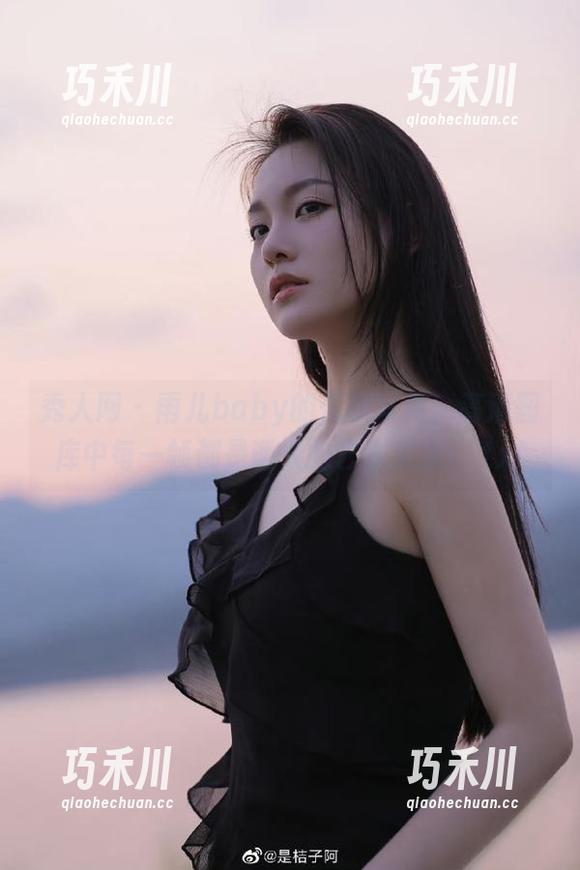 秀人网 - 雨儿baby的长腿写真，高清图库中每一帧都是诱人的艺术享受！.txt