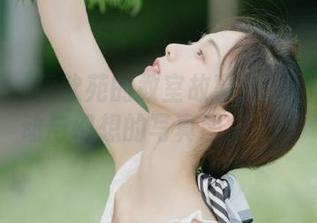 秀人网 – 黄歆苑的教室故事：一组充满灵动与幻想的写真图集.txt