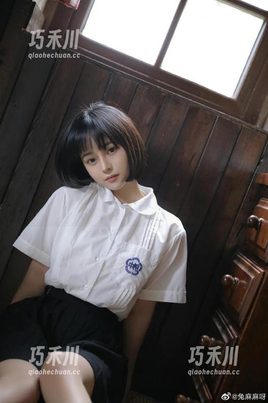 秀人网-龙泽美曦 秀人网 - 女王龙泽美曦:细腻私房写真呈现不一样的魅力侧颜.txt