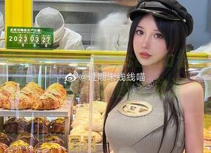 完美壁纸推荐：米线线sama倾心之作“拯救鹿小姐”原图大放送.txt