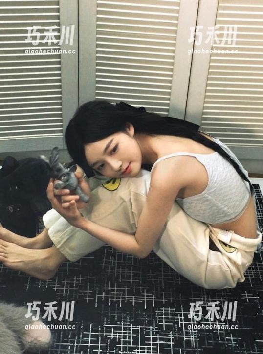 紧急企划-奶昔 紧急企划 - 精选奶昔水手服套图:在阳光下展现无尽的魅力与活力.txt