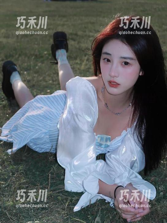 紧急企划-小恩 紧急企划 - 打开高清视界:小恩独特黑丝JK写真作品,感受她的多元风格与美丽!.txt