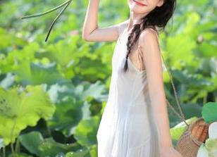美媛馆 – Toro羽住私房作品欣赏:这组礼服让她如梦似幻!.txt
