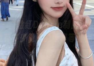 微密圈 – “脸红Dearie制服”私拍资源,究竟有多少隐藏的惊喜等着你?.txt