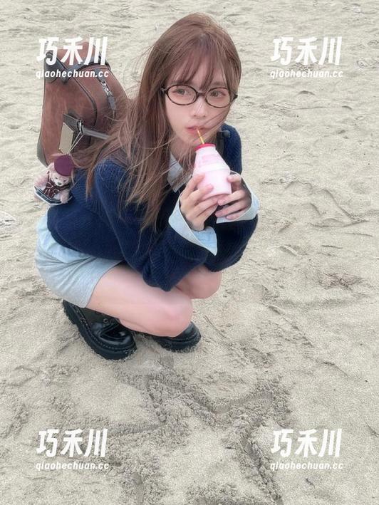 微密圈 - 新一季写真上线，观看脸红Dearie红衣小娇妻的动人原图，感受她的独特风情！.txt