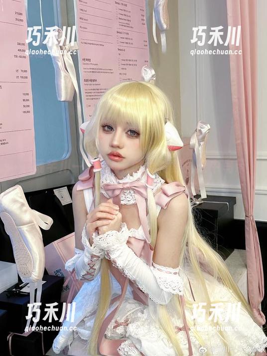 下载芊川一笑MNK的照片集：笼中鸟带给你的细腻与柔软.txt