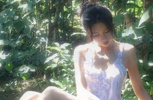 花漾show – 捕捉Egg-尤妮丝Egg棉袜下的优雅瞬间,超美图套图分享.txt