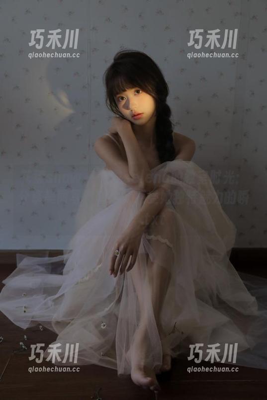 花漾show-娜露selena 花漾show - 娜露selena的教室时光:分享美丽写真图片,感受她独特魅力的瞬间吧!.txt