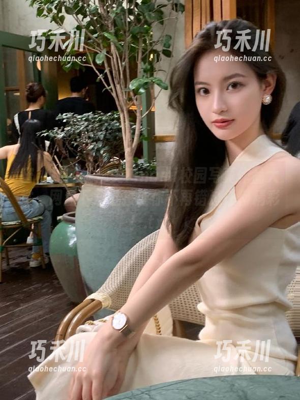 蜜桃社 - 缇娜美Tinami校园写真作品大赏，网盘下载链接让你不再错过任何精彩！.txt