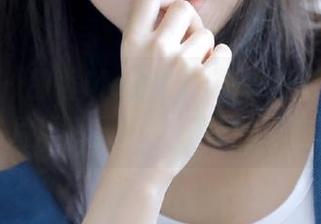 蜜桃社 – 静香Mandy定制肉丝作品，唯美图片展现柔美与力量的结合.txt