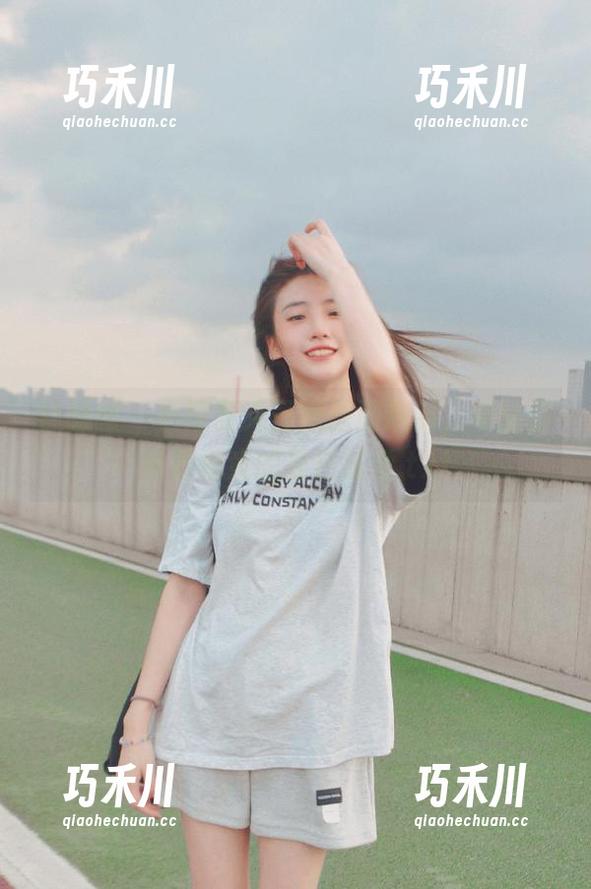 袜啵啵 - 小淳夏天最新原图欣赏，带给你轻松惬意的夏日感觉.txt