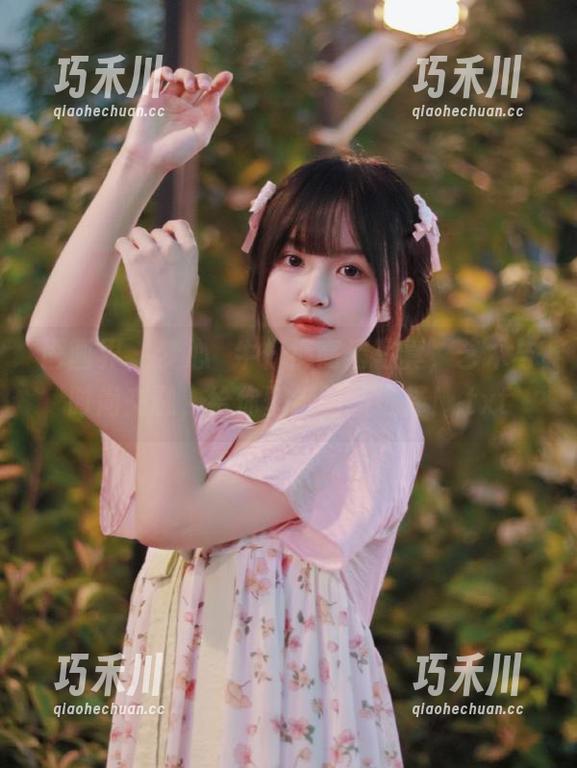 语画界-梦心玥 语画界 - 梦心玥牛仔裤高清写真,艺术与时尚交融,给你壁纸的新选择!.txt