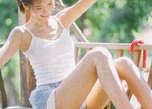 语画界 – 细腻高清资源,程程程空姐制服私房带你飞入梦幻世界!.txt